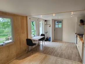 Cozy Tiny House Retreat in Stockholm Archipelago - Image 3