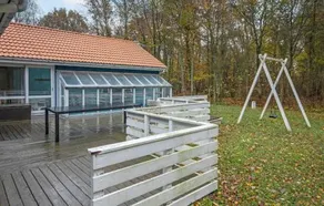 8 Person Holiday Home in Nexo - Image 4