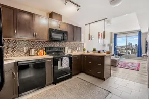 City Centre Retreat - 1BR Condo with Desk - Image 4