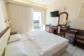 Dionisos Hotel - Image 4