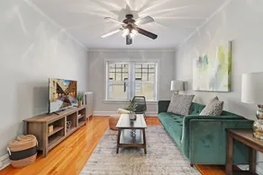 Beautifully Furnished 1BR Apt with King-sized bed - Image 3