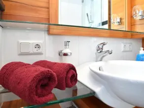 Lovely flat in Deggendorf with luxurious furnishings with southern flair - Image 4