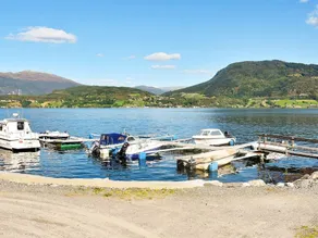 7 Person Holiday Home in Sandane - Image 3