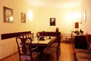 Hotel Central - Image 3