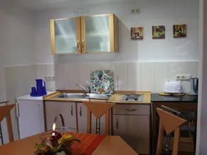 Apartment in Ravensberg with BBQ, Terrace, Fenced Garden - Image 3