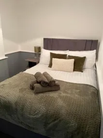 House for Contractors and Families - Image 3