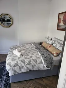 Lovely Double Room in a Flat - Image 3
