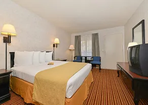 Rodeway Inn & Suites El Cajon San Diego East - Image 2