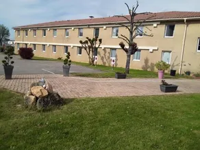 Alys Contact Hotel - Image 4