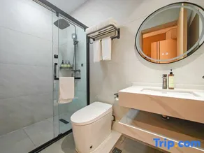 Mechar  Hotel (Dalian Xinghai Square Taishan Street Store) - Image 4