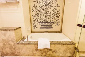 Heyuan Royal Garden Hotel - Image 4