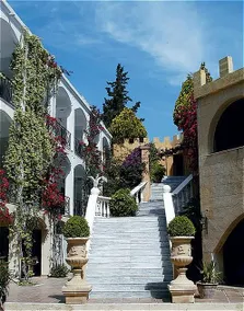 Castello di Rodi Hotel - Image 5