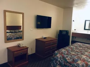Woodburn Inn - Image 2