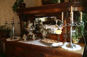 Old Consulate Inn - Image 5