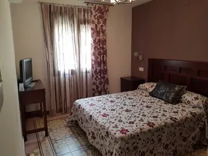 Hostal El Pilar - Image 5