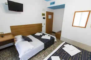 Hotel Lucy - Image 4
