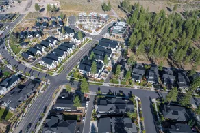 2 Units Minutes to Downtown Bend Hot Tub 1208 Skyline Ranch by Avantstay - Image 3