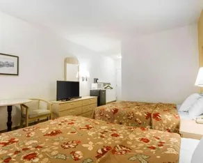 Rodeway Inn Watsonville - Image 2