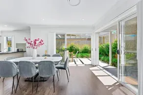 AirCabin - Norwest - Luxury Lovely - 4 Beds House - Image 2