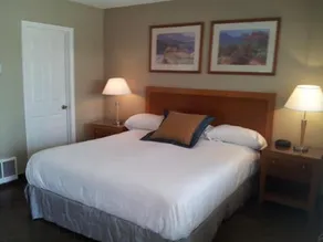 Oasis Boutique Motel - Image 2