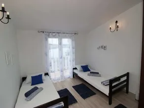 New Spacious Apartment Direct on the Beach - Image 2