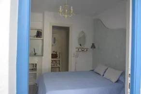 Studios Bourgos - Image 2