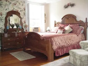Historic Hill Inn - Image 4