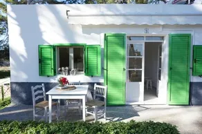 Astbury Bungalows Del Lago - Image 4