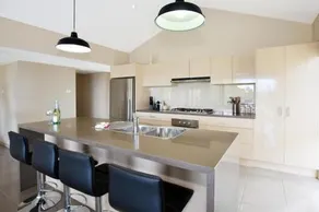 Panorama @ The Lake Pet Friendly 15 Mins To Hyams Beach - Image 4