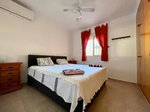 Captivating 2 Bed Villa in Alcaucin - Image 4
