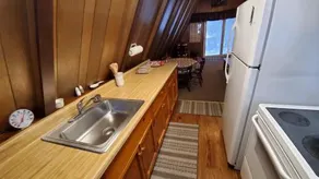 Reverse Creek Lodge - Image 5