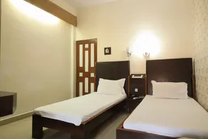 Hotel Shree Vaibhav - Image 3