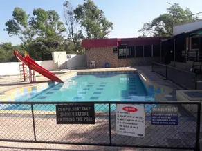 Hotel Savshanti Lake Resort - Image 2