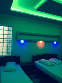 Boston hotel - Image 2