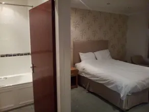 Cherry Park Hall - Image 3