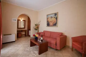Cristina Maris - Image 5
