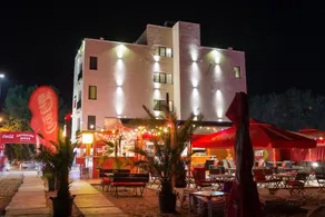 Sara Boutique Hotel - Image 4