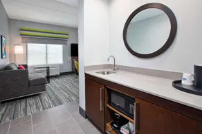 Hampton Inn & Suites by Hilton Indianapolis South Greenwood - Image 5
