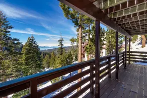 Tall Pine Chalet 3 Bedroom Home - Image 5