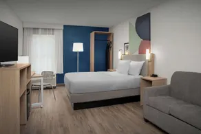 Brandon Center Hotel, An Ihg Hotel - Image 3