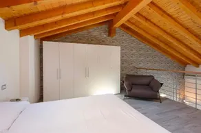 Artelago-Blu studio lake view - Image 5