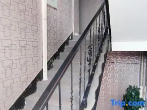 Free House Express Hotel - Image 3