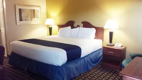 Americas Best Value Inn - Henryetta - Image 4