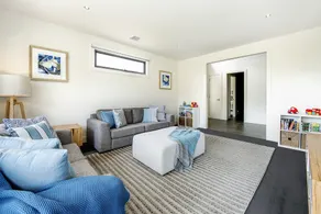 Coastal Chic - Image 3