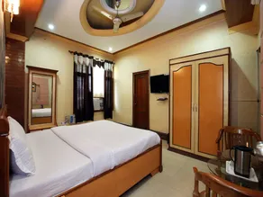 Gobind Regency By OYO Rooms - Image 2