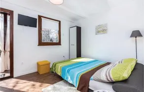 0-Bedroom Holiday Home in Smrika - Image 5