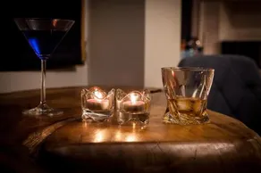 Silver & Gold Apartment - Image 2