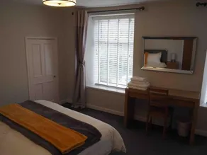 Stone Cottage - Image 4