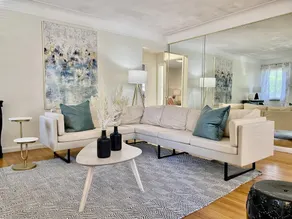 Grosse Pointe Detroit Relaxing Family Home - Image 2