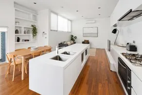 Cogens Two Bedroom Townhouse - Image 2